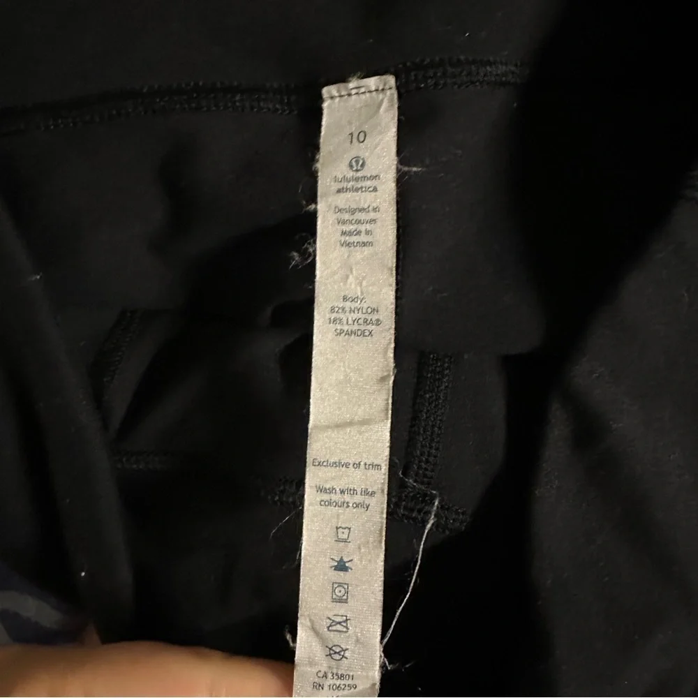 LULULEMON Black Foldover Waist Drawstring Slim Leg Fitness Yoga Pant Size 10T